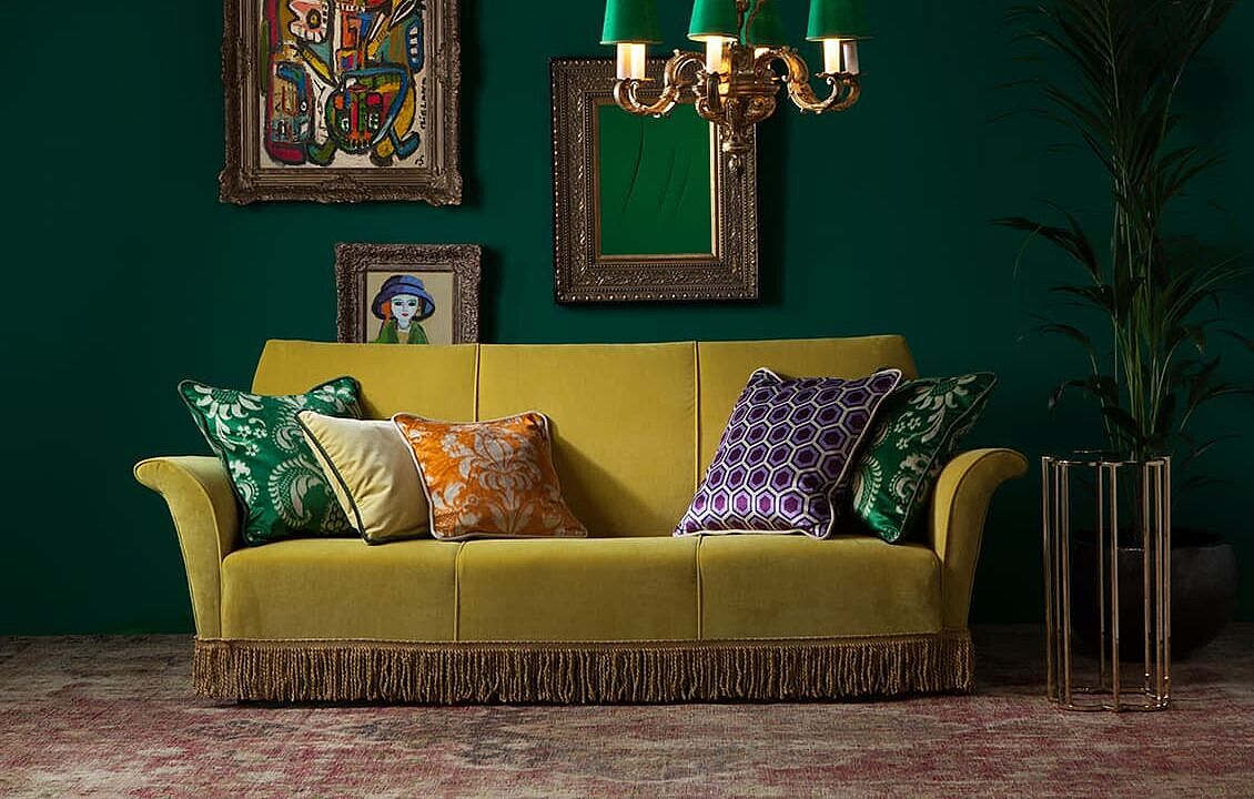 Sofa mit Samtstoff in Hamburg bei Helm und Helm
